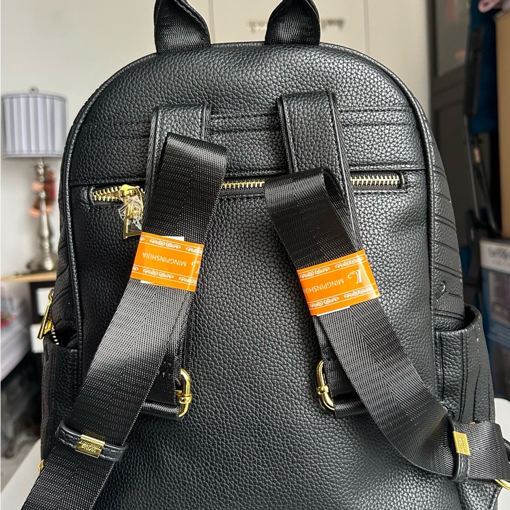 NEW leather backpack - Picture 4 of 6
